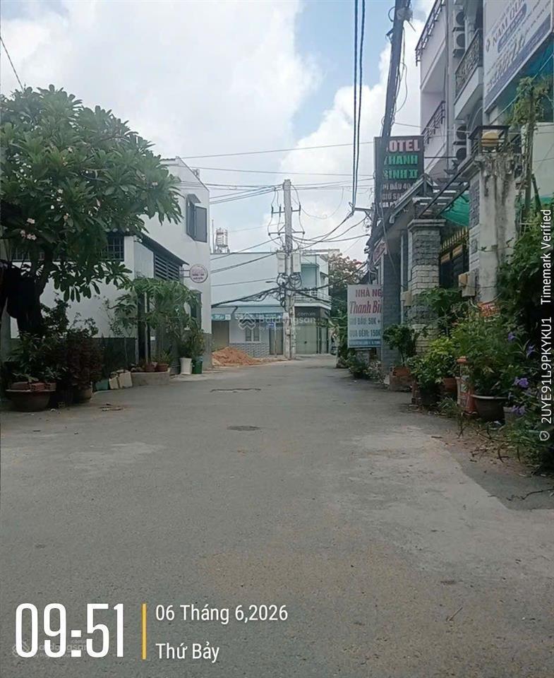 Nhà mới 3 tầng ô tô ngủ trong nhà liên khu 4  5, chỉ 4,95 tỷ