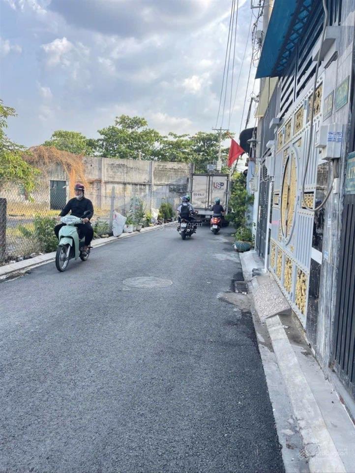 Siêu phẩm nhà phố 4 tầng ô tô ngủ trong nhà chỉ 40m ra quốc lộ 1a giá chỉ 5.998 tỷ