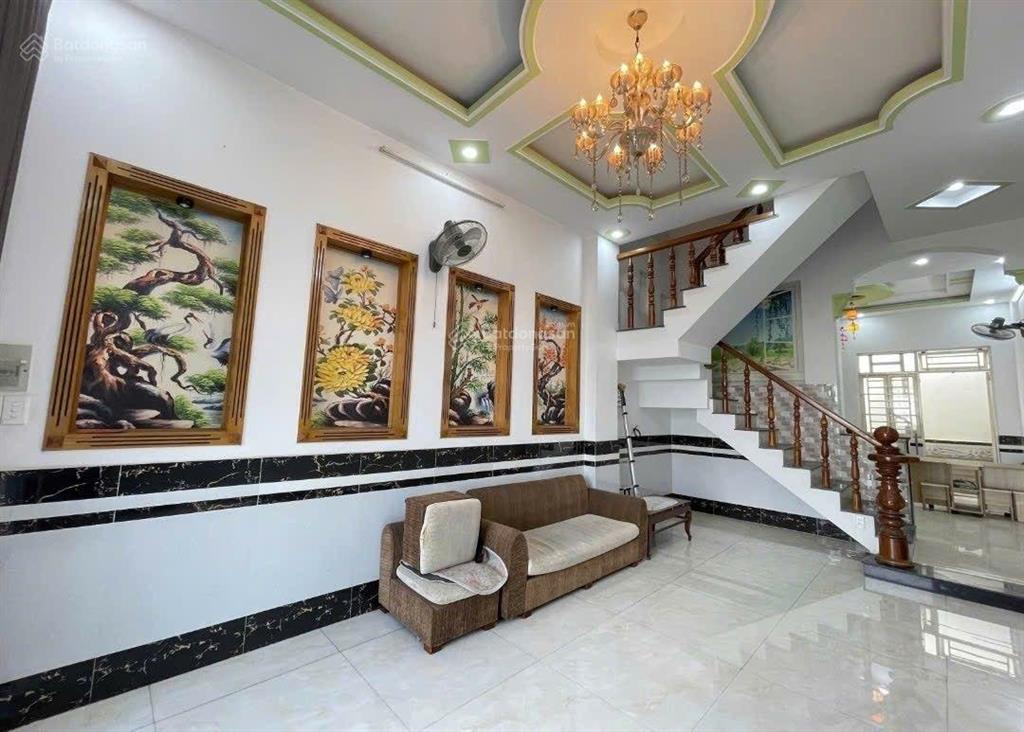 Siêu phẩm nhà phố 4 tầng ô tô ngủ trong nhà chỉ 40m ra quốc lộ 1a giá chỉ 5.998 tỷ