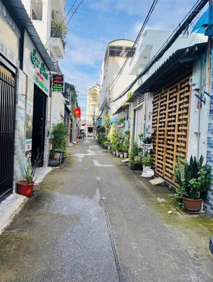 Nhà đẹp trương thị hoa xe hơi đỗ cửa full nội thất vip chỉ 6,2 tỷ