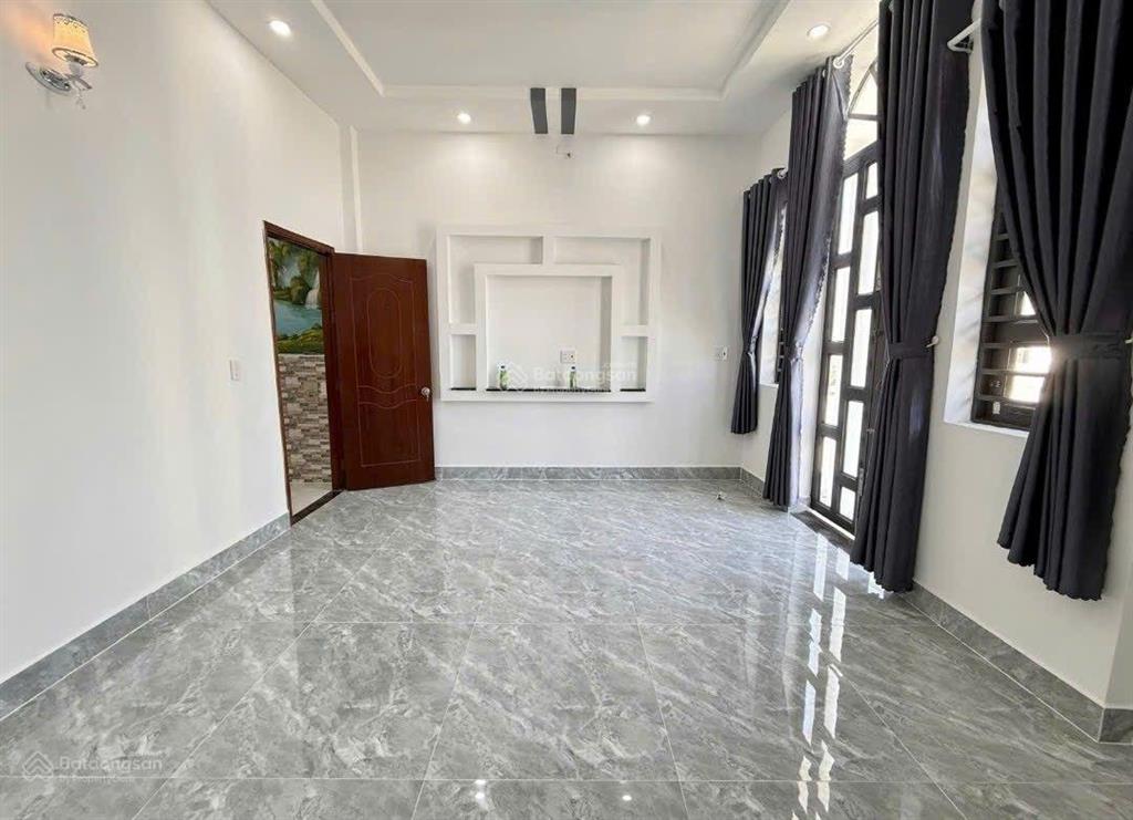 Nhà đẹp trương thị hoa xe hơi đỗ cửa full nội thất vip chỉ 6,2 tỷ