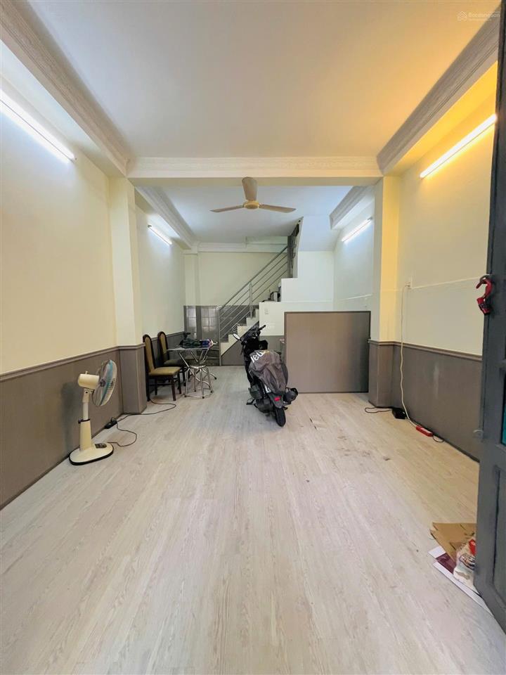 Ngay chợ tân bình nhà 3 tầng đang có dòng tiền chỉ 4.64tỷ