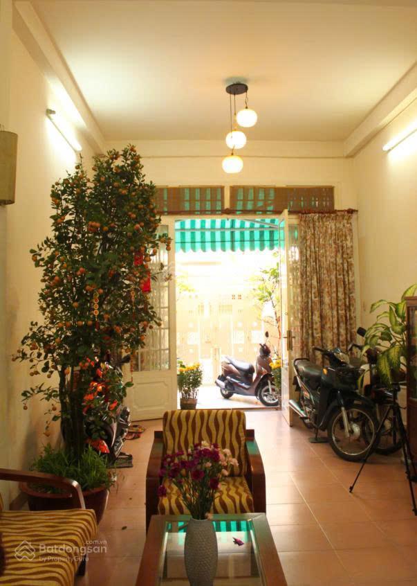 Bán nhà chính chủ, trung tâm hành chính quận 4, phường xóm chiếu, tp. hcm