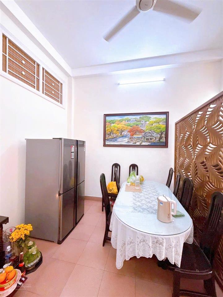 Bán nhà gần phố đi bộ nguyễn huệ quận 1