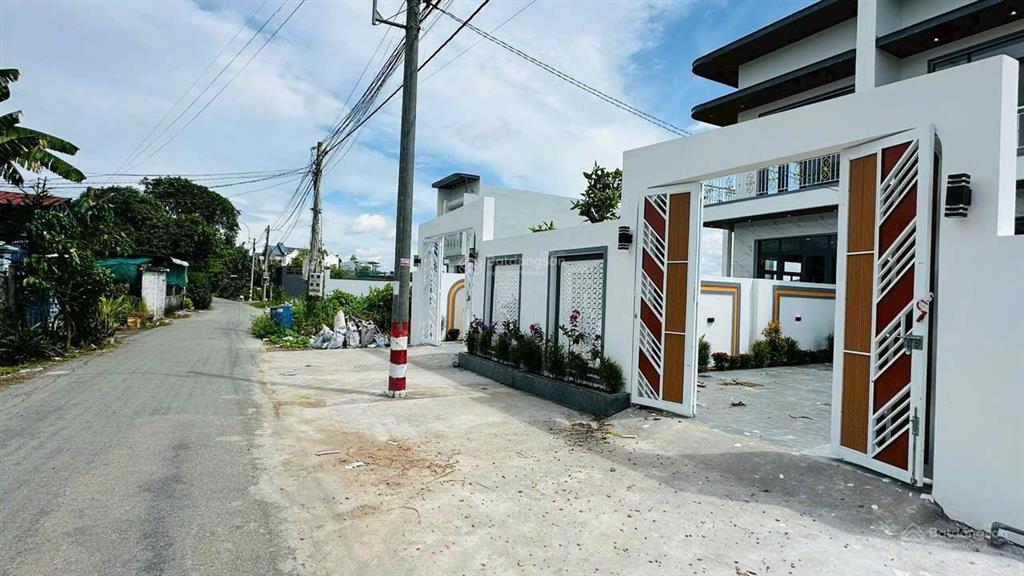Chính chủ bán gấp nhà 700 triệu 7x20m 1 trệt 1 lầu ngay trịnh quang nghị
