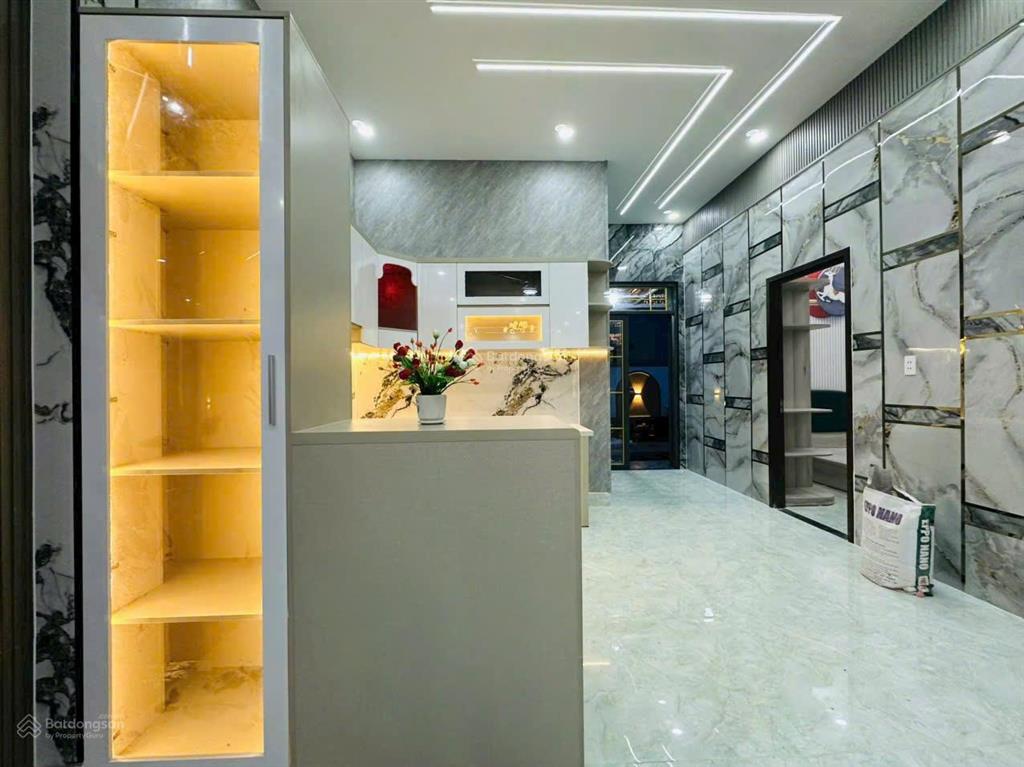 Chính chủ bán gấp nhà 700 triệu 7x20m 1 trệt 1 lầu ngay trịnh quang nghị