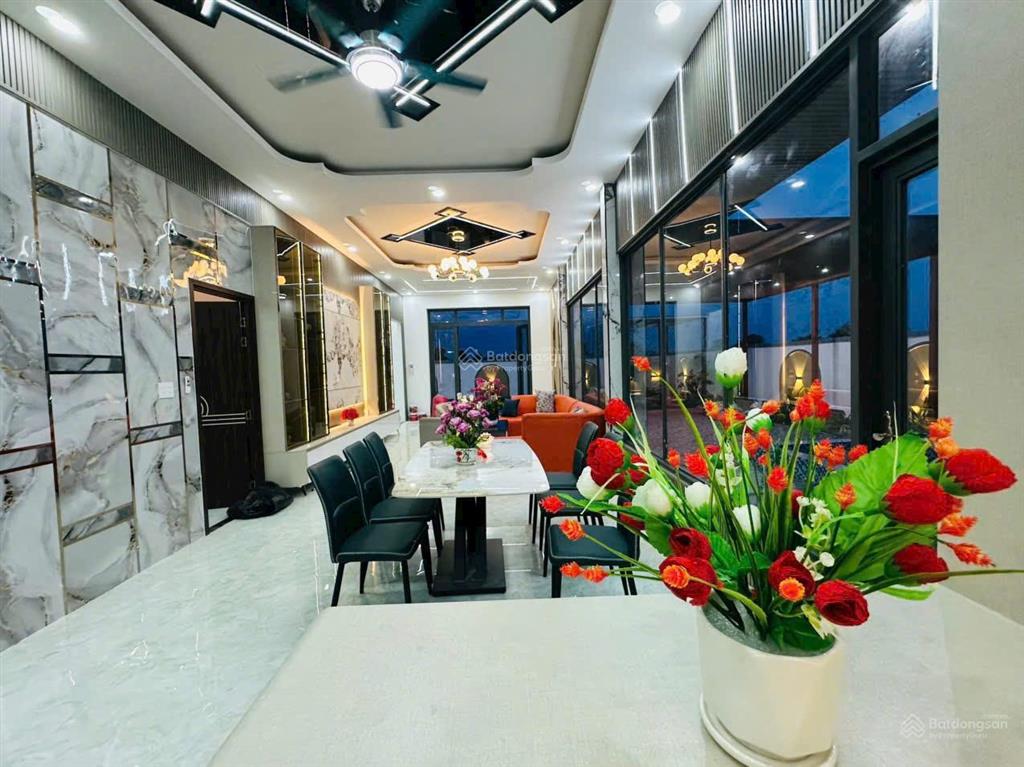 Chính chủ bán gấp nhà 700 triệu 7x20m 1 trệt 1 lầu ngay trịnh quang nghị