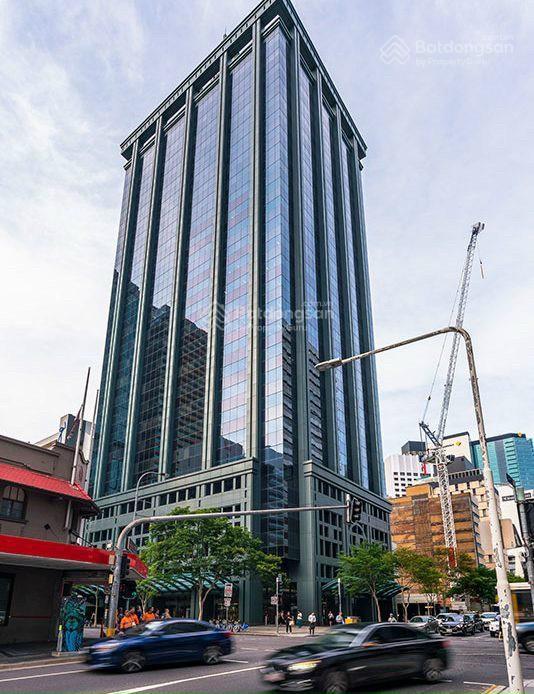 Mặt tiền thương hiệu phú nhuận  bề ngang khủng 22m  xây cao  giá chỉ 130tr/m2