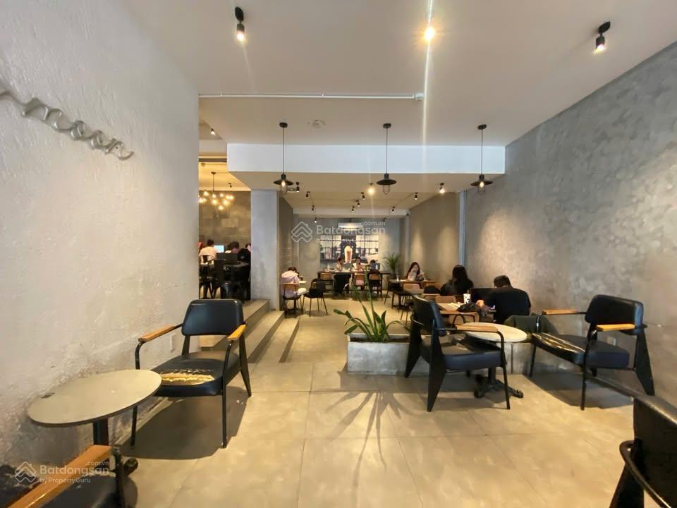 Bán gấp nhà 1 lầu 790 triệu, 8x25m 200m2. nằm ngay chợ vĩnh lộc cho thuê 25 triệu/tháng