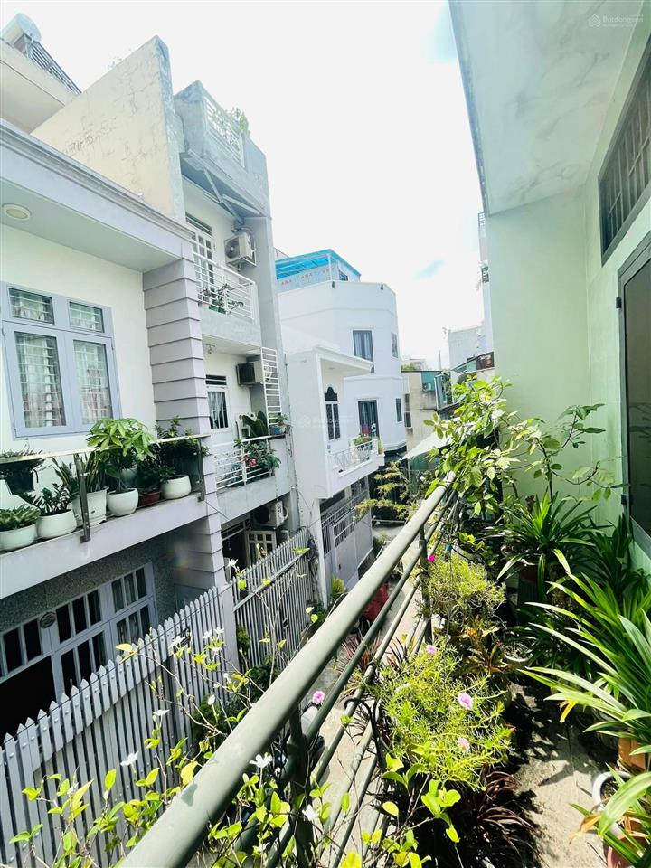 Trung tâm q.3,dt 52m2, 3 phòng ngủ.