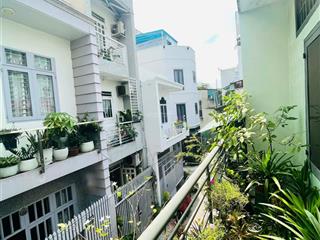 Trung tâm q.3,dt 52m2, 3 phòng ngủ.