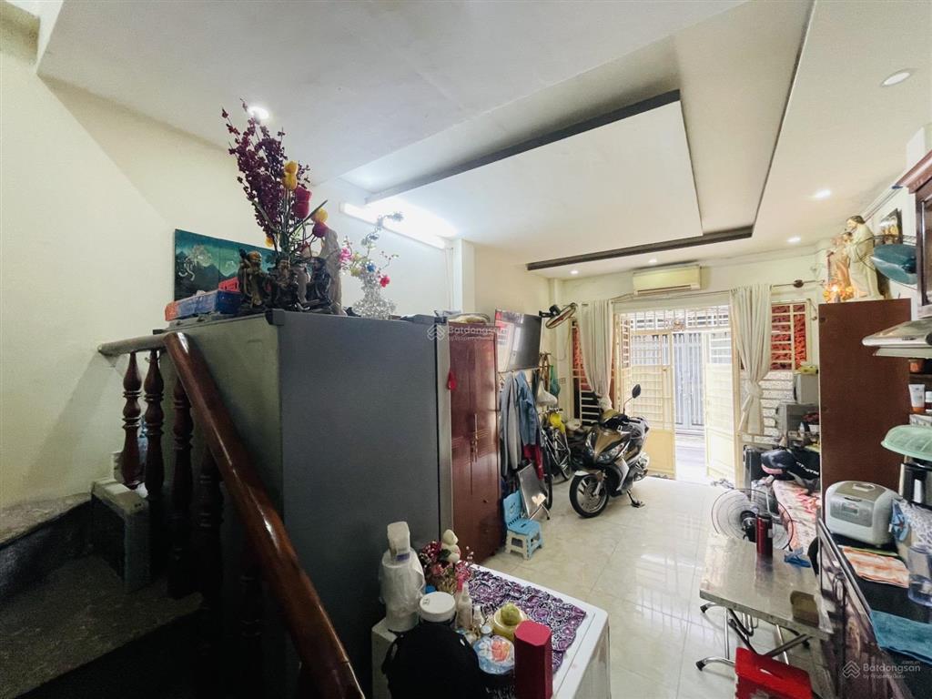 Hẻm xe hơi, 3 tầng, p.6 tân bình