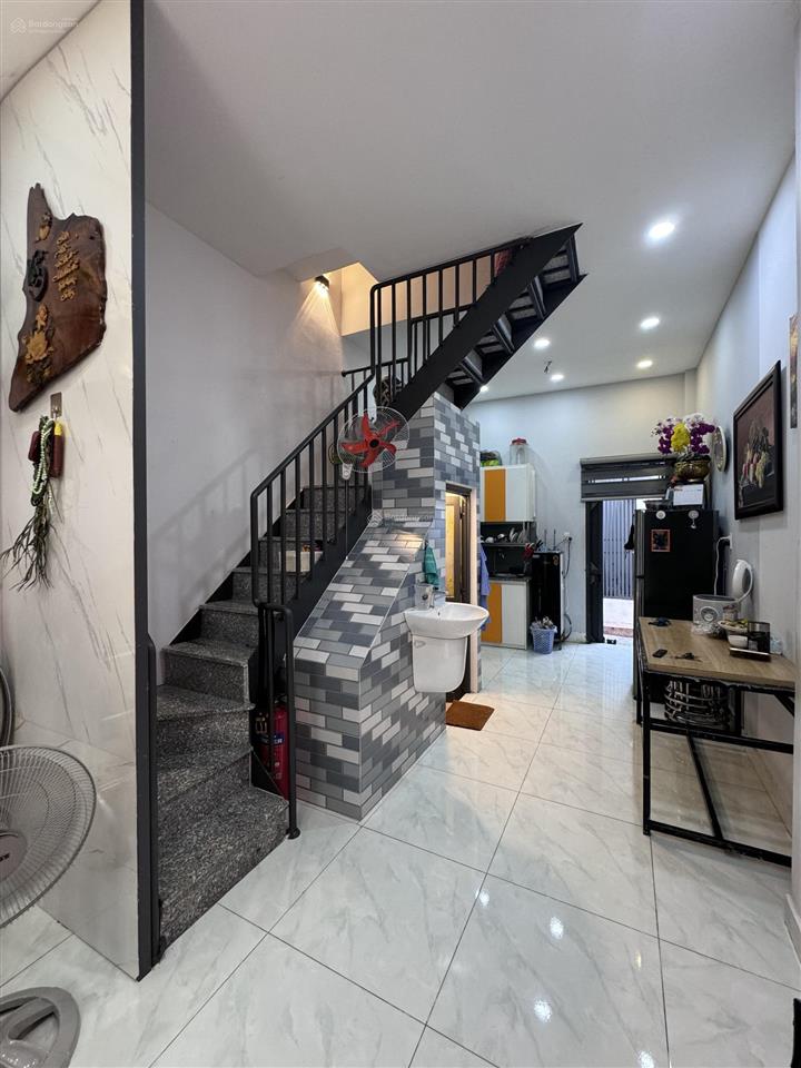 Nhà đẹp  hxh vf3  dtsd 56m2  2 mặt thoáng không lộ giới