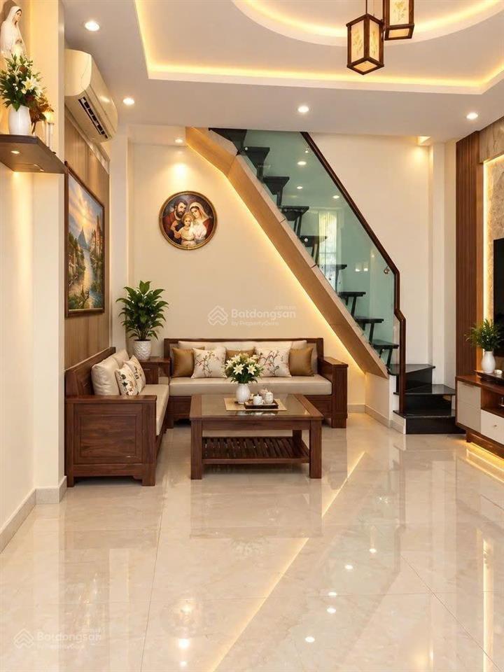 Cho thuê nhà lê văn sỹ phú nhuận 10tr