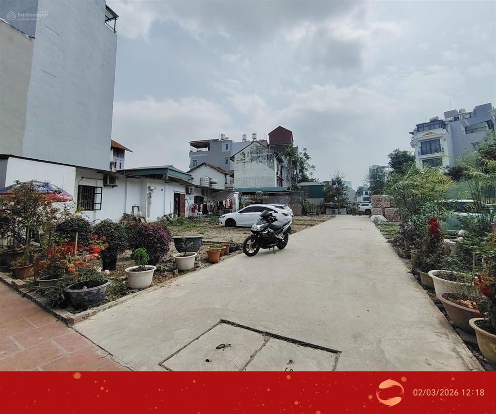 Bán đất ngọc thụy 50m² , mt 5m lô góc , ôtô vào đất giá chào 11,8 tỷ tl .