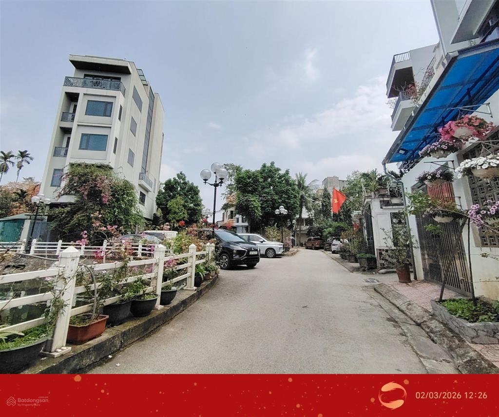 Bán đất ngọc thụy 50m² , mt 5m lô góc , ôtô vào đất giá chào 11,8 tỷ tl .