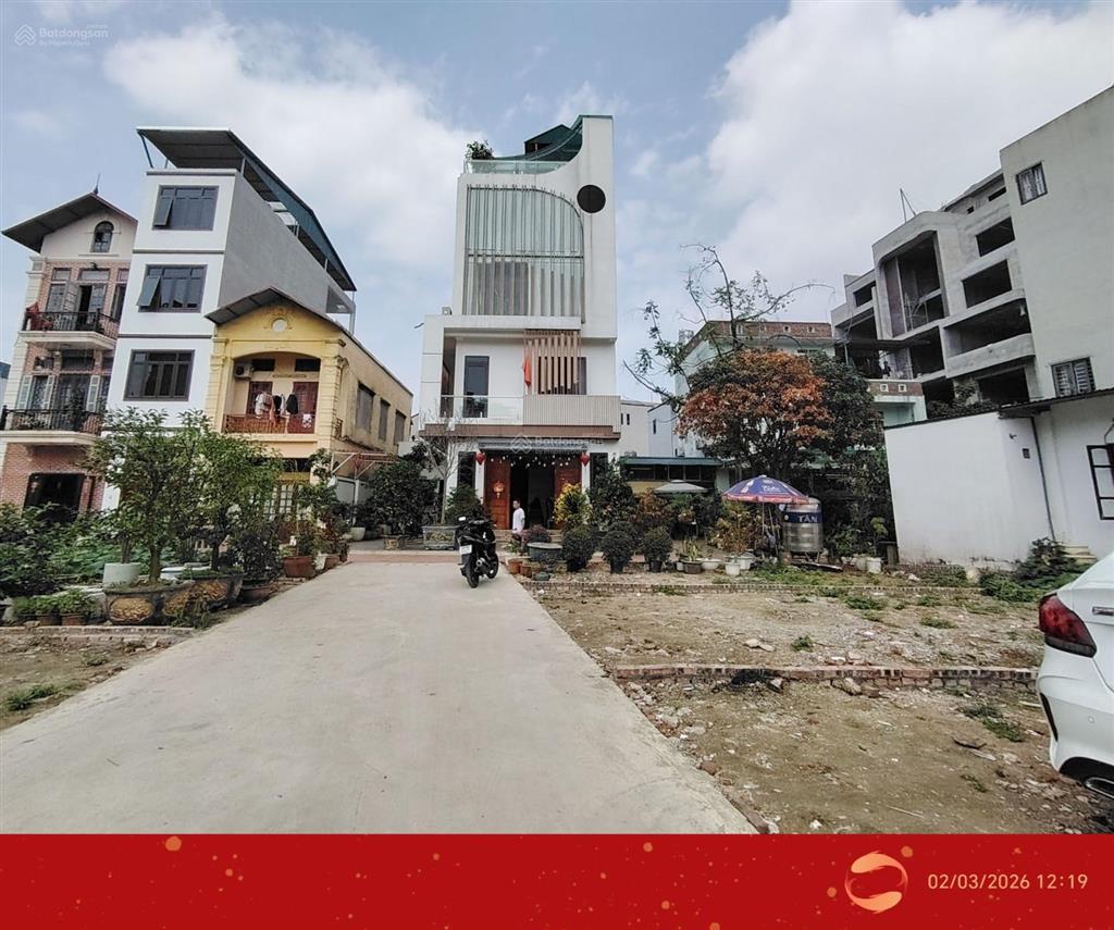 Bán đất ngọc thụy 50m² , mt 5m lô góc , ôtô vào đất giá chào 11,8 tỷ tl .