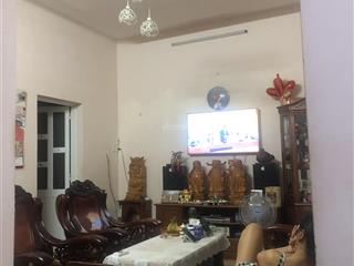 Nhà c4 đẹp , 2 pn, 2pvs, pk 20m2