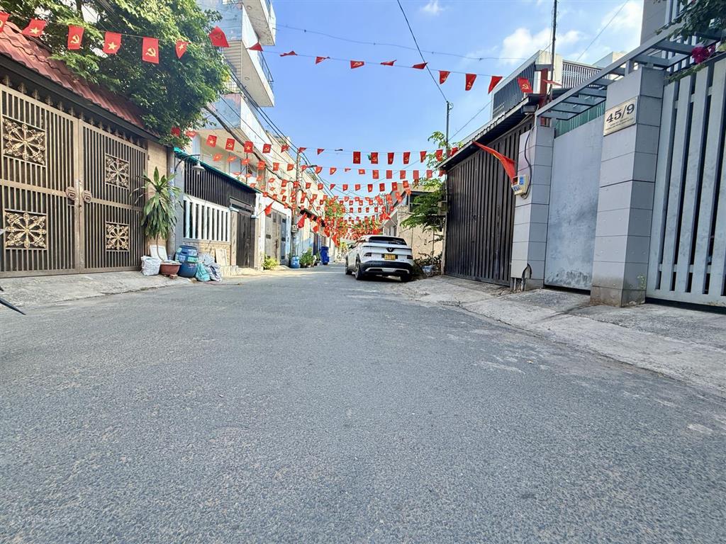 Ngang gần 7m, ngay hoàng diệu 2  diện tích siêu khủngbán nhà 3 tầng 130m2 hxh, phường linh trung