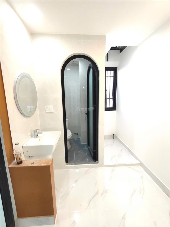 Bán nhà mặt phố hậu giang, 3,9 tỷ, 32,5m2, giá cực chất