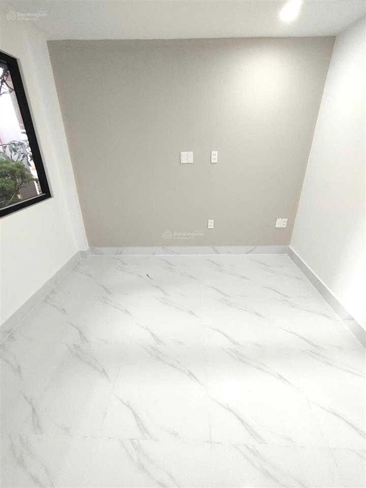 Bán nhà mặt phố hậu giang, 3,9 tỷ, 32,5m2, giá cực chất