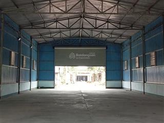 Cho thuê kho xưởng 400m2 gần vinhomes mới đẹp sạch sẽ. giá 27 triệu