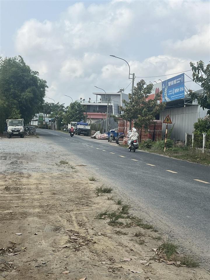 Bán 2.000,4m2 đất, full thổ cư, tỉnh lộ 910, phường bình minh, vĩnh long