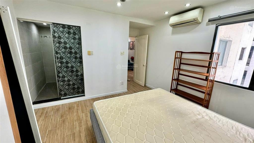 Kẹt tiền bán gấp, căn hộ b1 trường sa giá 2tỷ088 dt 68m2 (2pn 2wc), gần chợ thị nghè
