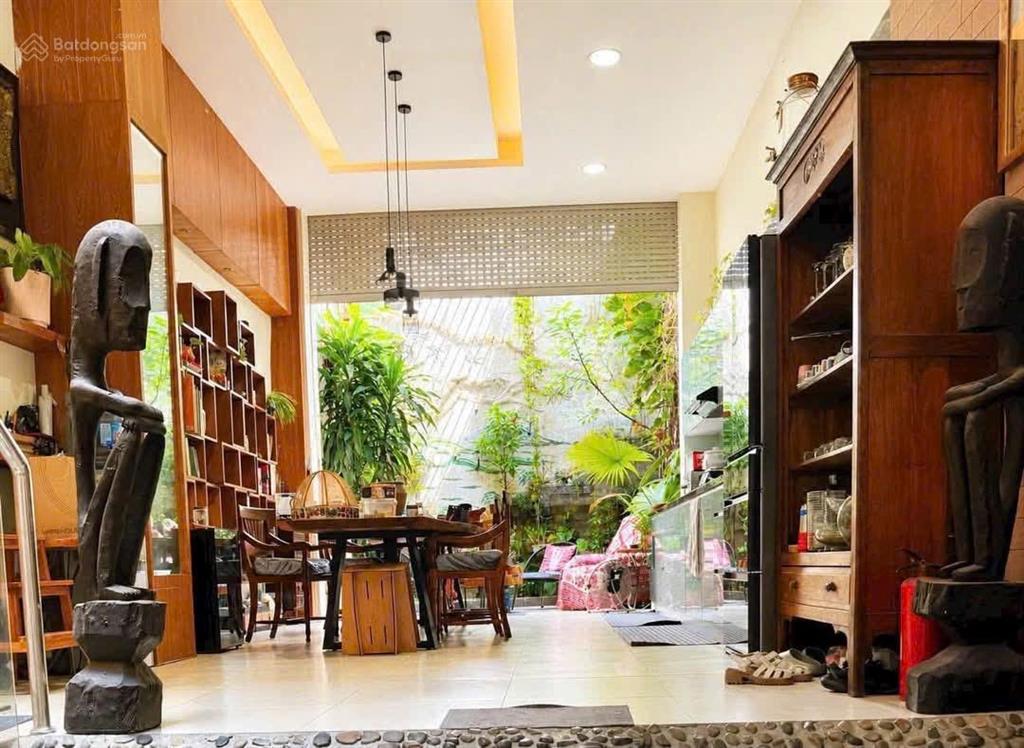 Kẹt tiền bán nhanh! mai xuân thưởng (68m2) giá 3tỷ688 (4pn), gần chợ bình tây, quận 6