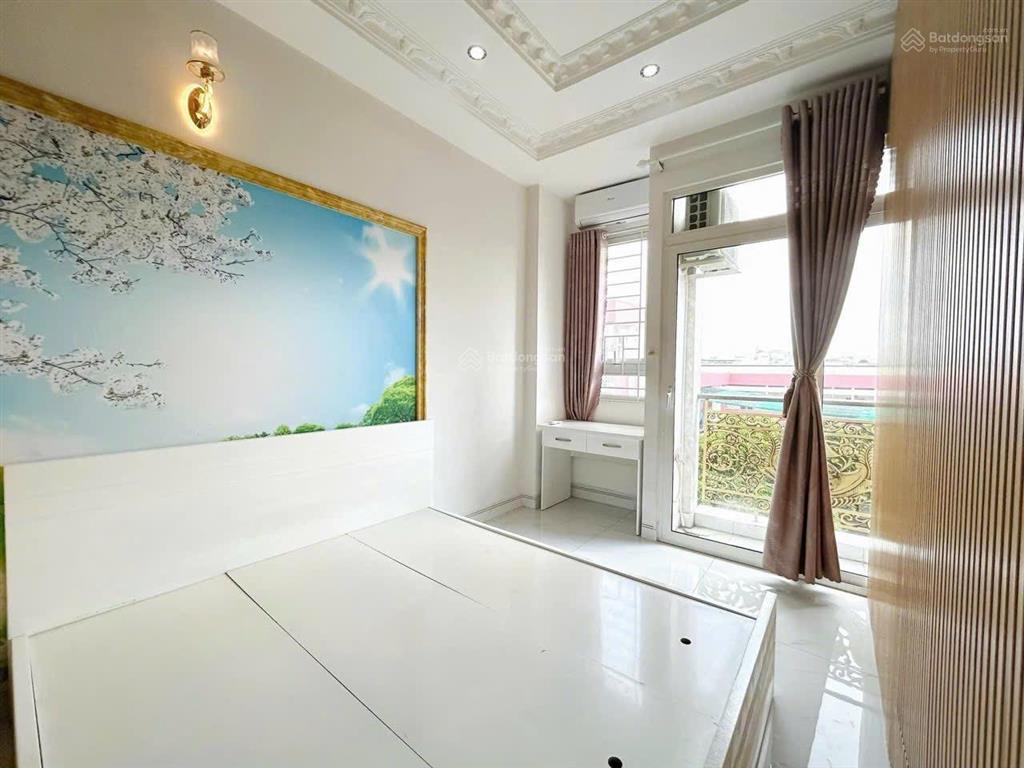 Cho thuê cc mini 2pn phú nhuận, 50m2 ban công, máy giặt riêng, ngay phan xích long giáp quận 1 3