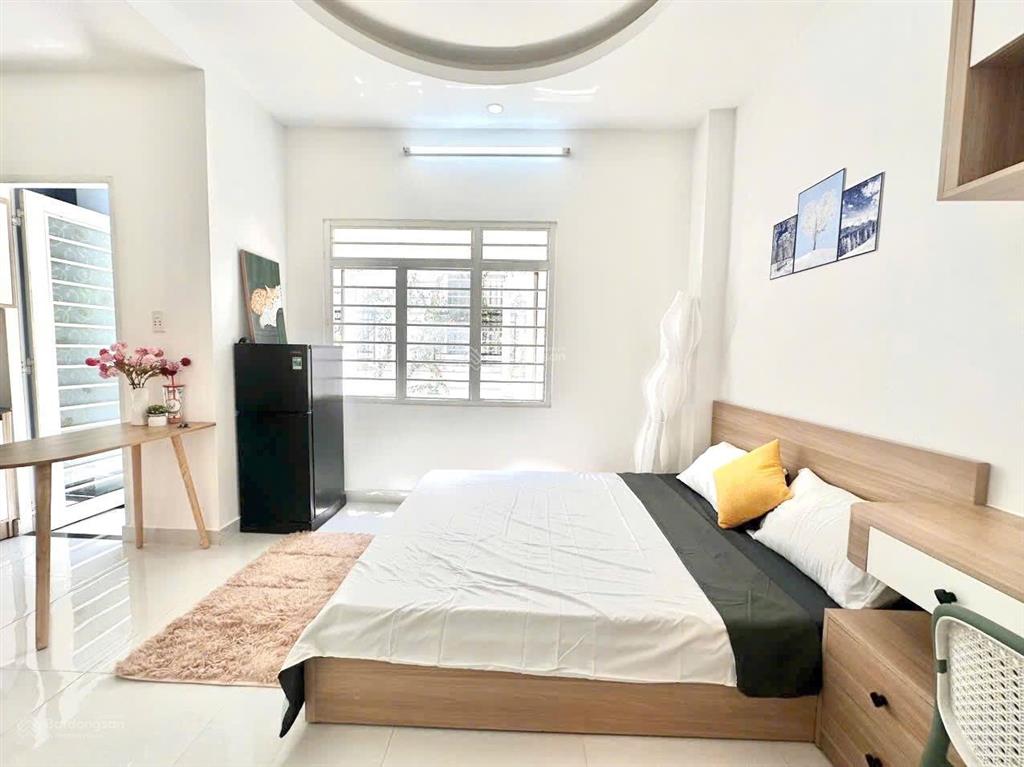 Nhà mới 100%, studio ban công full nội thất ngay nguyễn xí, bình thạnh
