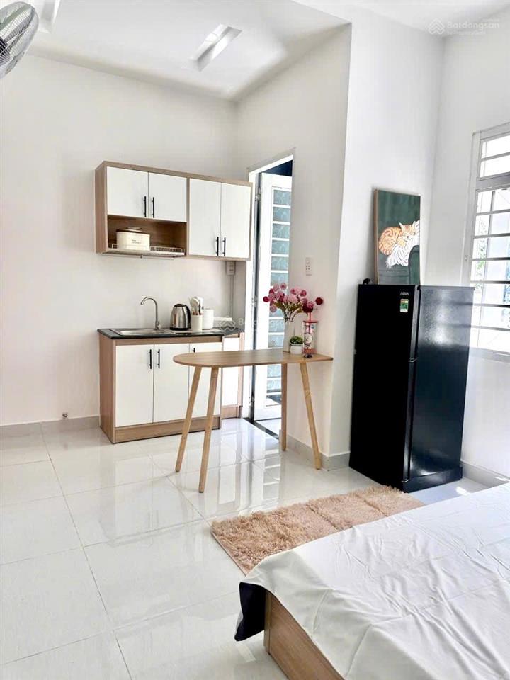 Nhà mới 100%, studio ban công full nội thất ngay nguyễn xí, bình thạnh
