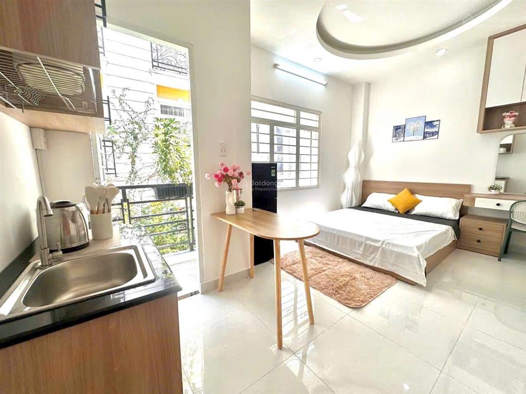 Nhà mới 100%, studio ban công full nội thất ngay nguyễn xí, bình thạnh