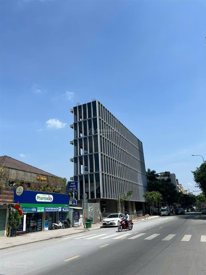 Chính chủ bán nhà mặt tiền nguyễn văn hưởng ngang 9 m giá 52 tỷ