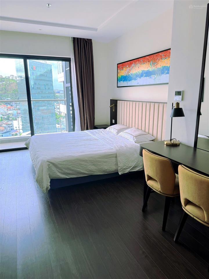 Bán căn hoa hậu sapphire s2 view phố, nhìn ra biển.
giá bán nhanh chỉ 1 tỷ 520 rẻ nhất tòa s2