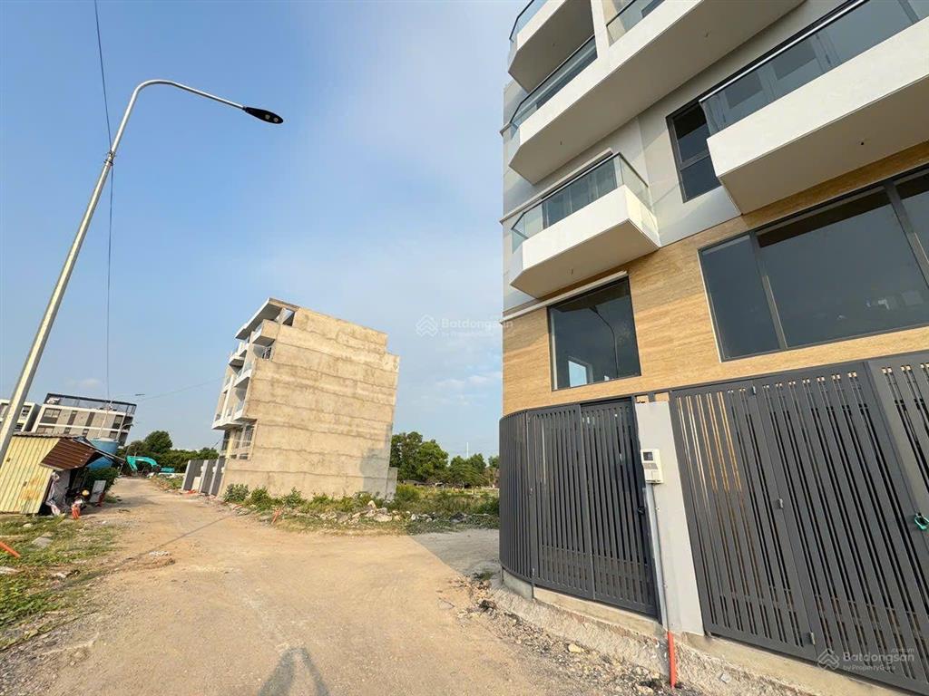 Nhà xây sẵn tam bình thủ đức. 4 tầng + tum giá 4.7ty