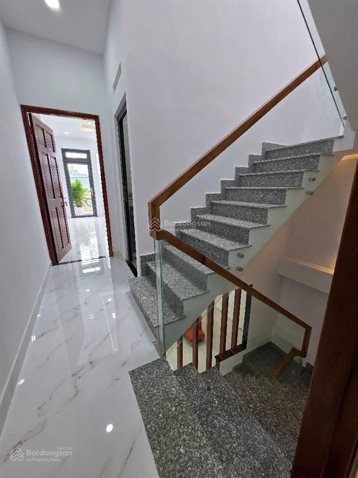 Ngang 8m bề thế mua 1 căn tặng 1 căn ngay bệnh viện bình tân chỉ nhỉnh 8 tỷ (tl)