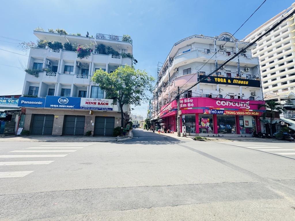 Nhà ngay mặt phố, 4 tầng 62m2  đường 10m  ở & kinh doanh hoặc cho thuê sinh lời. ngay gần aeon bt