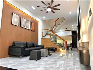 Nhà đẹp 3 tầng  70m2  chợ tăng nhơn phú b  chỉ 6 tỷ