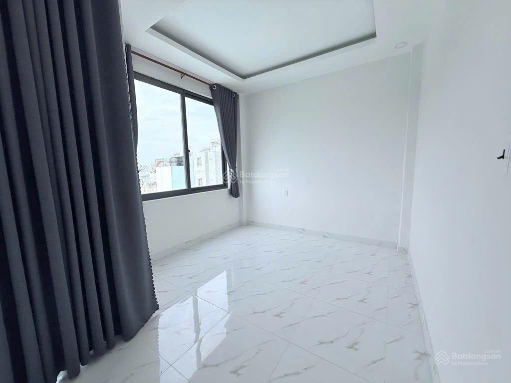 Nhà mới 5 tầng 5pn hxh lã xuân oai 50m2 chỉ 6.25tỷ