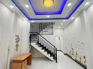 Trường lưu  3 tầng  hxh thông 8m  52m2 4pn  dân cư đồng bộ  4.3tỷ