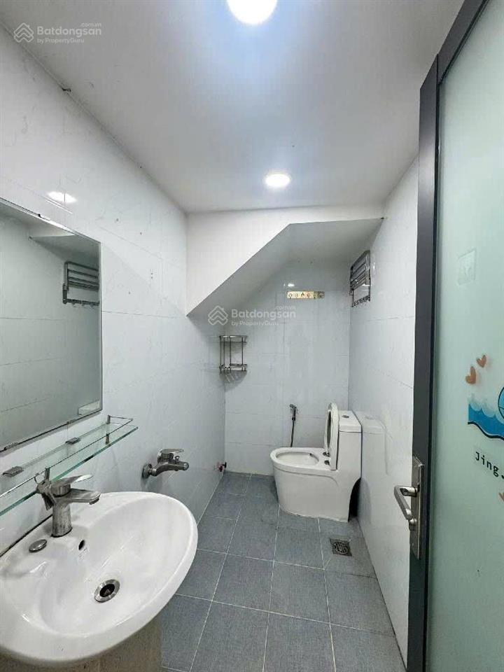 Trường lưu  3 tầng  hxh thông 8m  52m2 4pn  dân cư đồng bộ  4.3tỷ