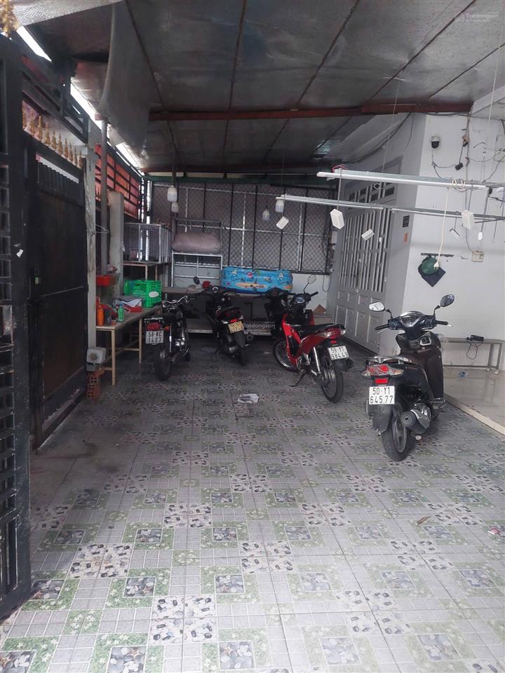 Bán nhà 6.2x18m, sổ hồng riêng  xuân thới đông 1, gần trần văn mười và quốc lộ 22