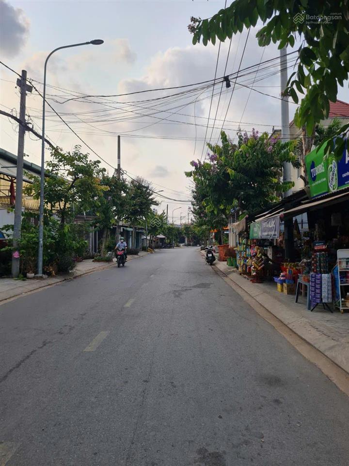 Bán nhà 5.9x34m, 200m2 thổ cư  mặt tiền huỳnh thị mài, gần dương công khi  chỉ 7 tỷ