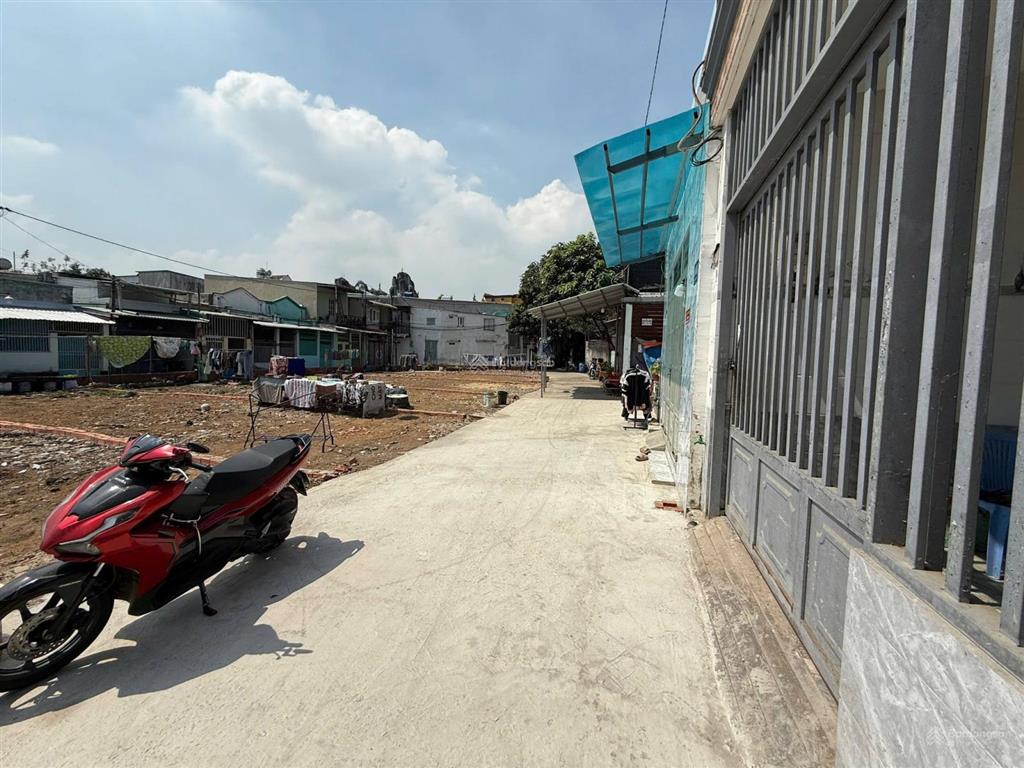 Bán lô đất thổ 5x19m, đặng thúc vịnh, đông thạnh, gần ngã 3 đồn  giá 2.7 tỷ tl