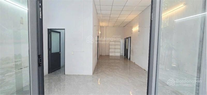 Bán nhà dương công khi, gần ql22  hẻm xe hơi, 95m2, 2pn, giá chỉ 3.5 tỷ
