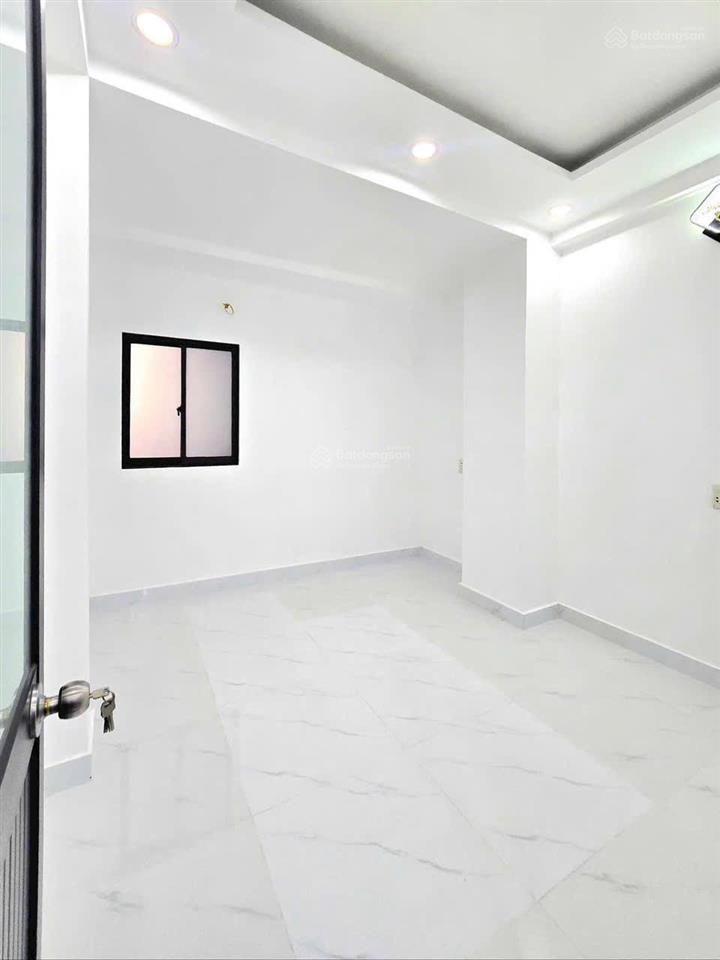 Minh tuấn nhà đẹp giá rẻ tại huỳnh tấn phát nhà bè liền kề q7 chỉ 5,2 tỷ