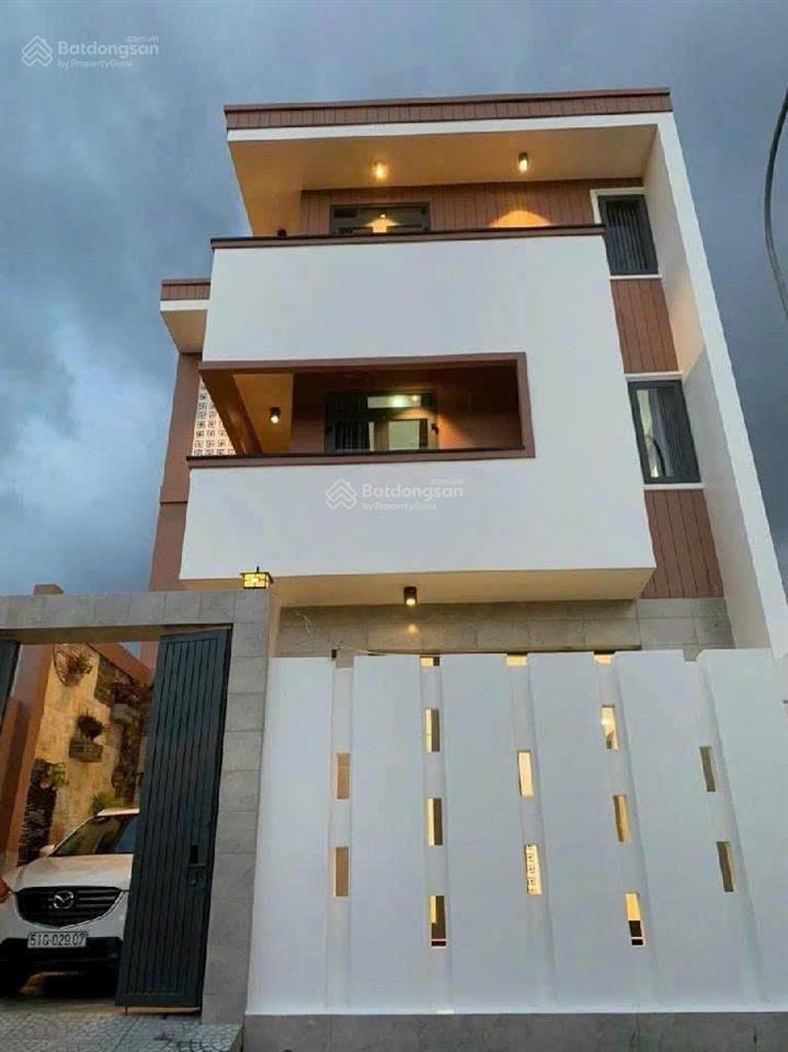 Tuấn hailongreal 5,8 tỷ cho căn nhà 3 tầng 92,4m2 xe hơi trong nhà tại nguyễn bình nhà bè gần pmh