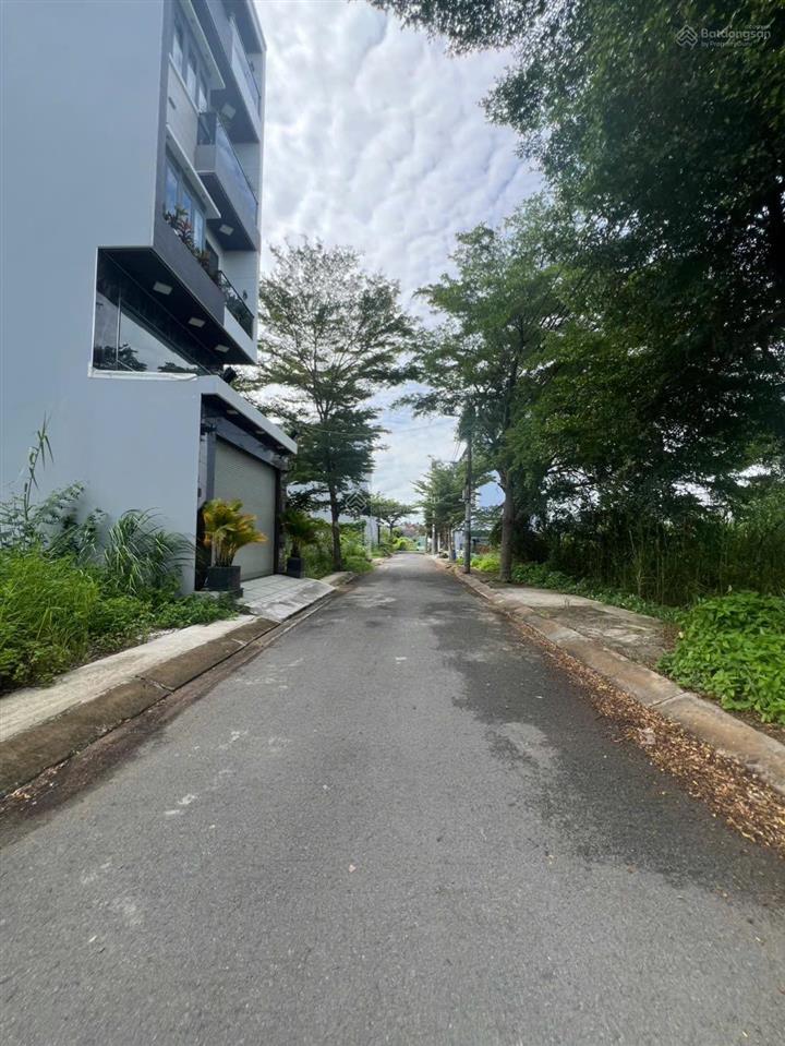 Tuấn nhà đẹp 3,6 tỷ cho nền 85m2 đường 7m tại nguyễn văn tạo long thới nhà bè cách phú mỹ hưng 15p