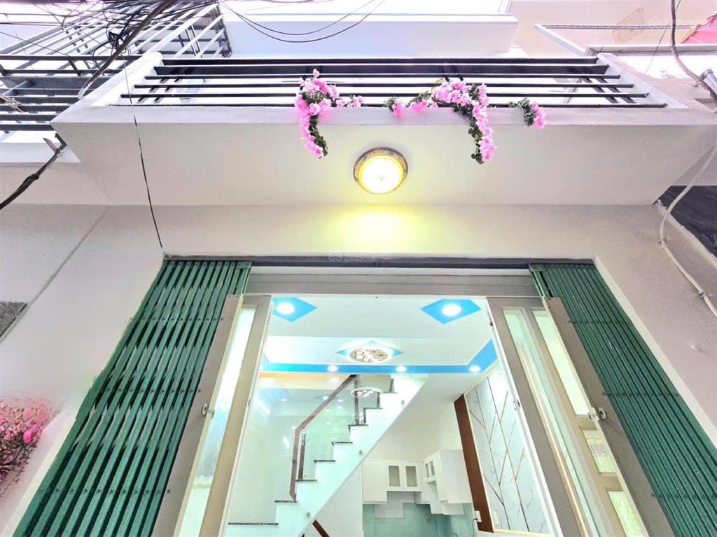 Tuấn nhà đẹp 1,45 tỷ cho căn nhà sổ hồng cầm tay 1 lầu tại huỳnh tấn phát nhà bè
